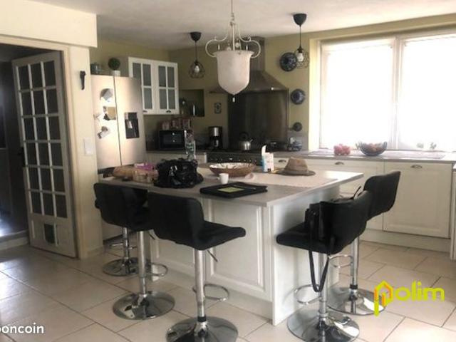 Maison 6 pièces 177 m²