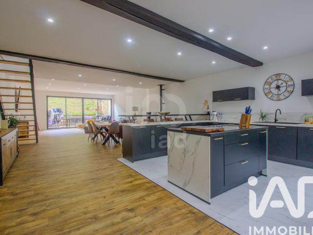 Maison 6 pièces 177 m²