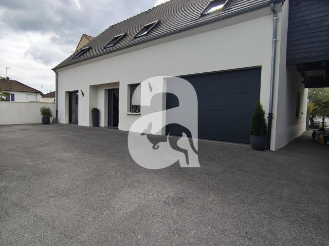 Maison 6 pièces 177 m²