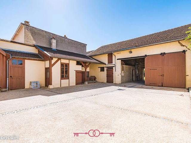 Maison 6 pièces 177 m²