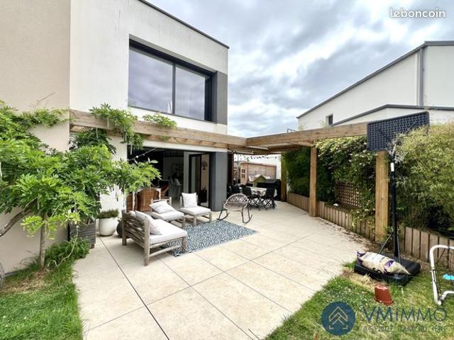 Maison 6 pièces 177 m²