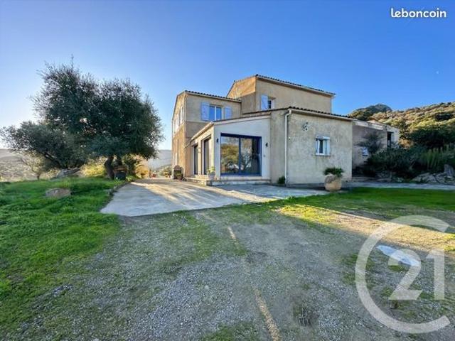 Maison 6 pièces 177 m²
