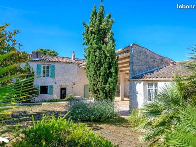 Maison 6 pièces 177 m²