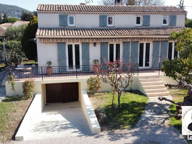 Maison 6 pièces 177 m²