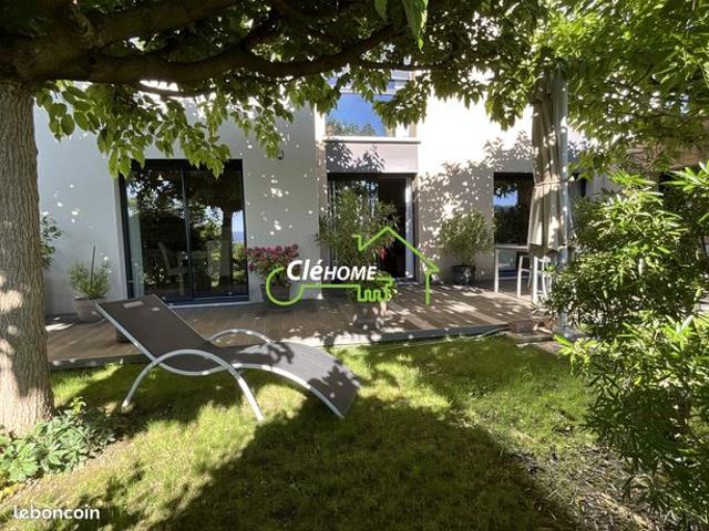 Maison 6 pièces 177 m²