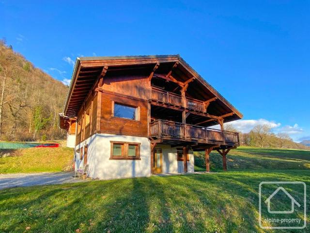 Maison 6 pièces 177 m²