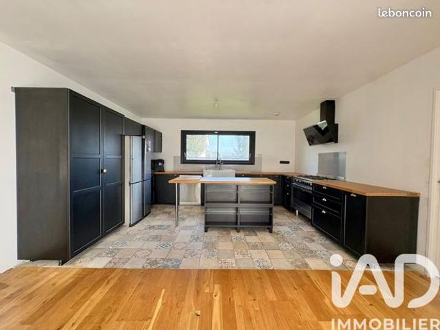 Maison 6 pièces 177 m²