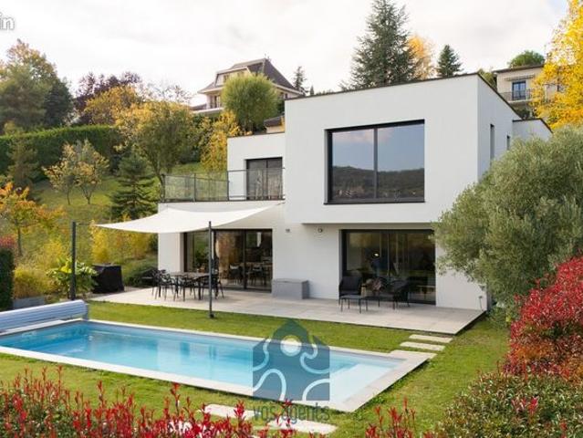 Maison 6 pièces 178 m²