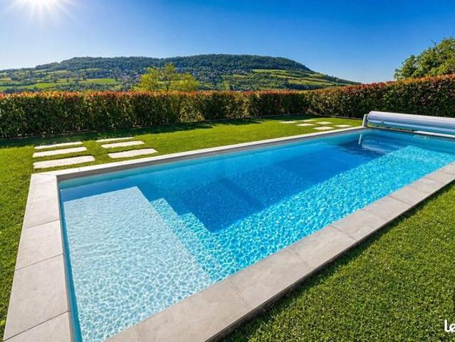 Maison 6 pièces 178 m²