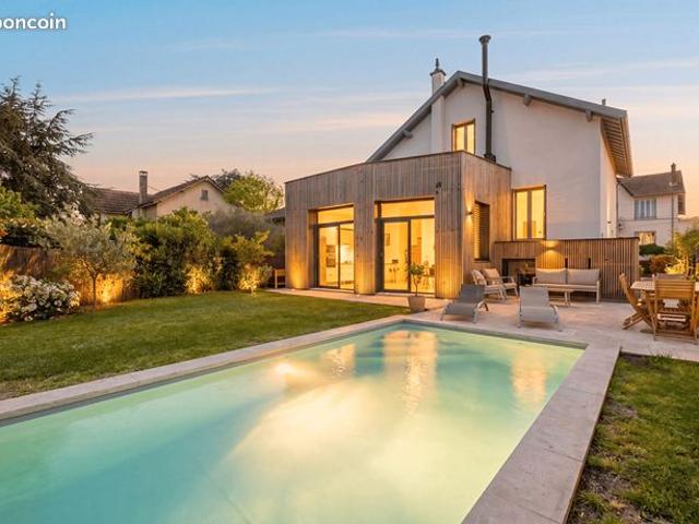 Maison 6 pièces 178 m²