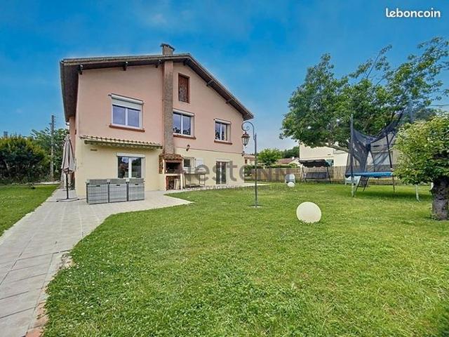 Maison 6 pièces 178 m²