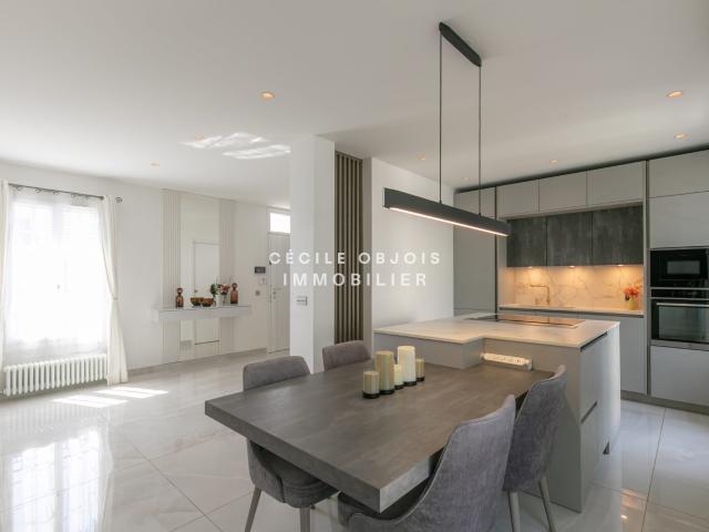 Maison 6 pièces 178 m²