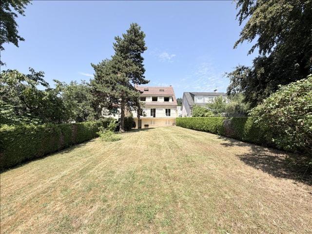 Maison 6 pièces 179 m²