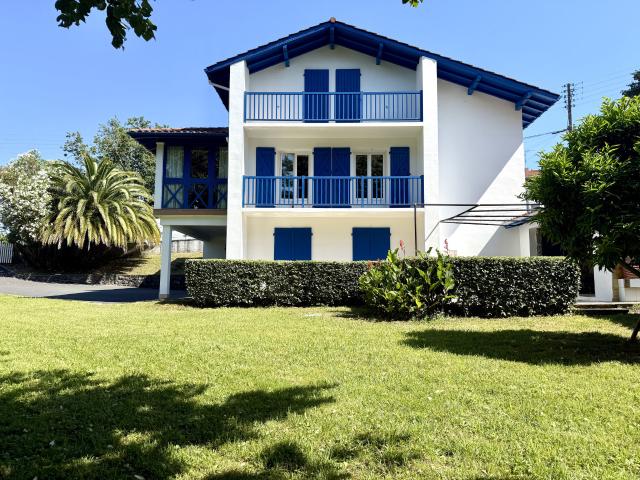 Maison 6 pièces 178 m²