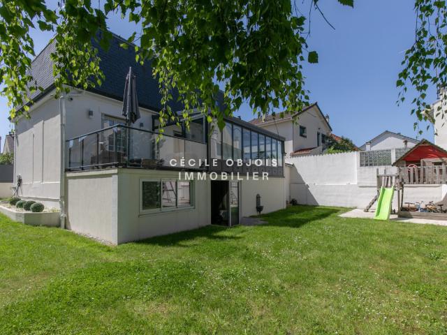 Maison 6 pièces 178 m²