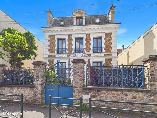 Maison 6 pièces 178 m²