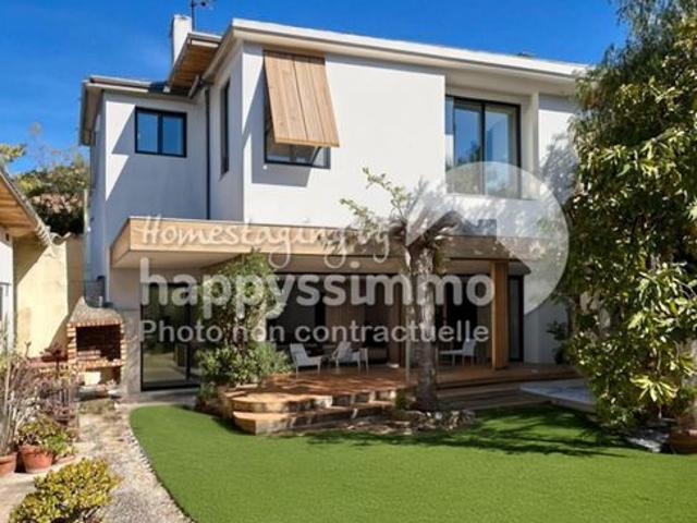 Maison 6 pièces 178 m²