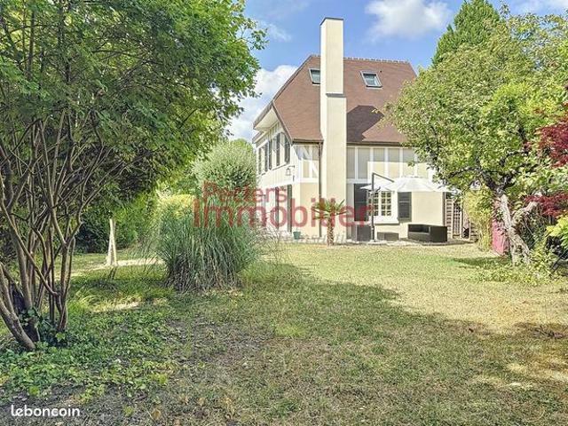 Maison 6 pièces 178 m²