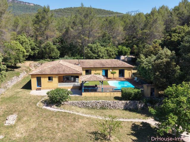 Maison 6 pièces 178 m²
