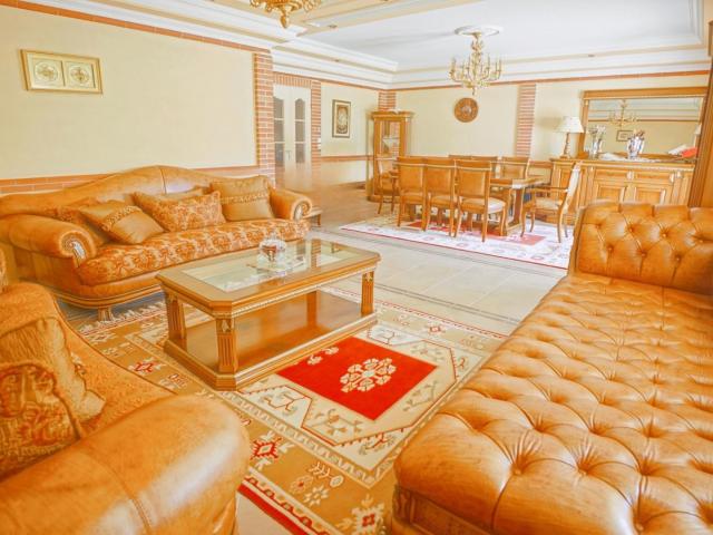 Maison 6 pièces 178 m²