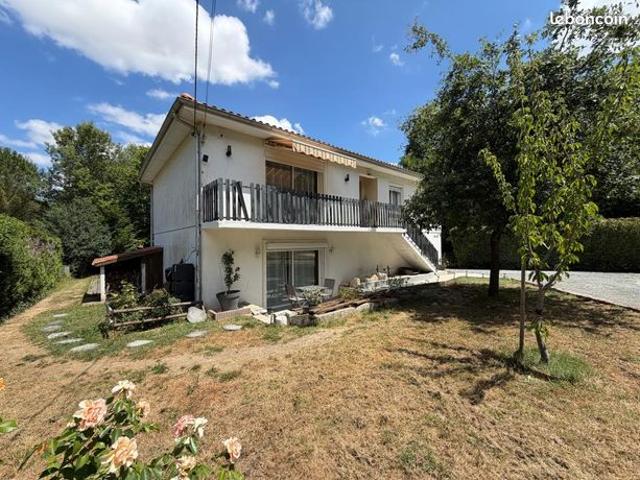 Maison 6 pièces 178 m²
