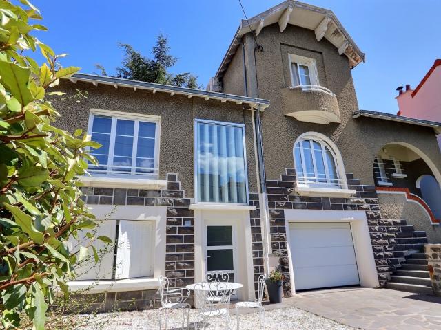 Maison 6 pièces 179 m²