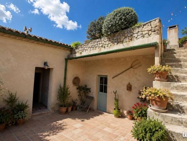 Maison 6 pièces 179 m²