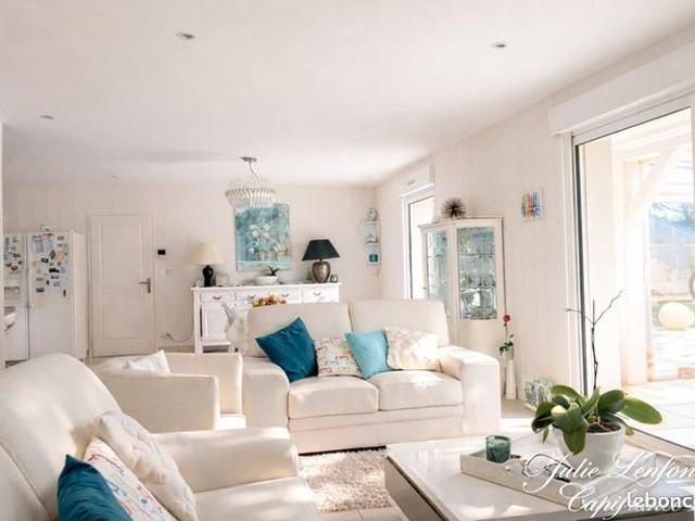 Maison 6 pièces 179 m²