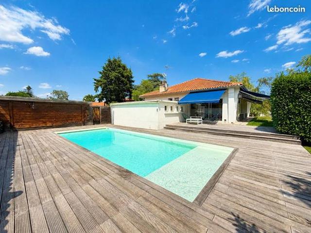 Maison 6 pièces 179 m²