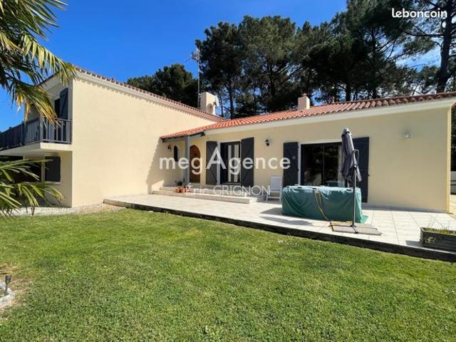 Maison 6 pièces 179 m²