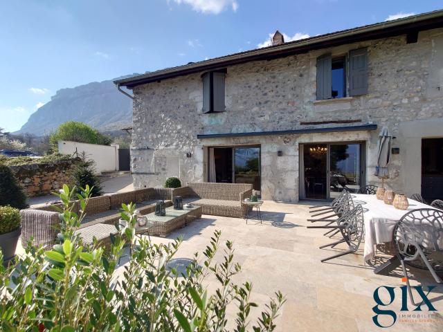 Maison 6 pièces 179 m²