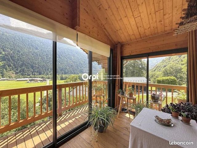 Maison 6 pièces 179 m²