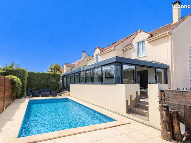 Maison 6 pièces 179 m²