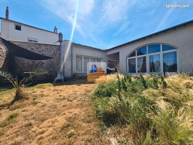 Maison 6 pièces 179 m²