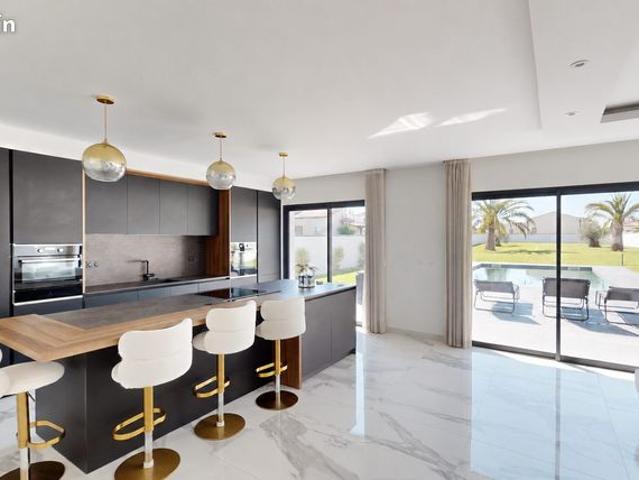 Maison 6 pièces 179 m²