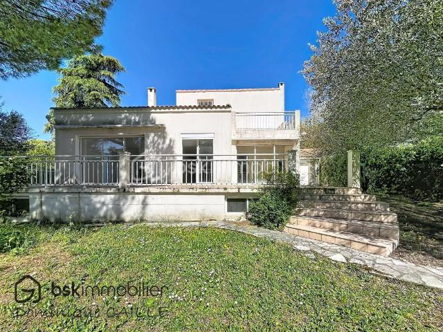 Maison 6 pièces 179 m²