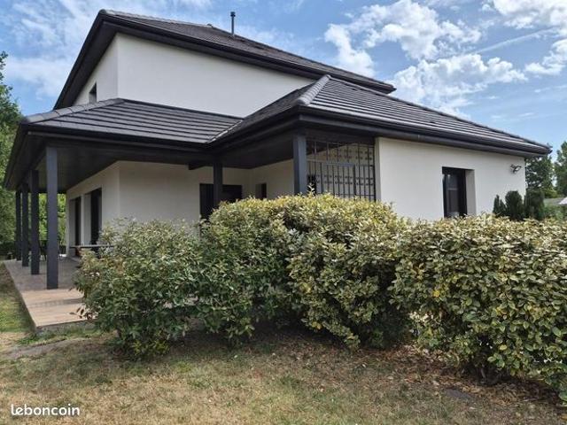 Maison 6 pièces 179 m²