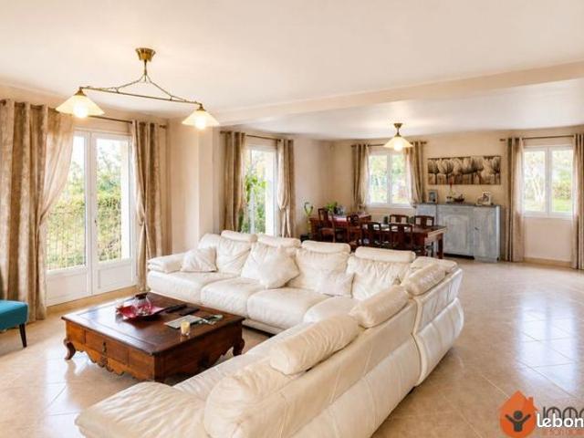 Maison 6 pièces 170 m²