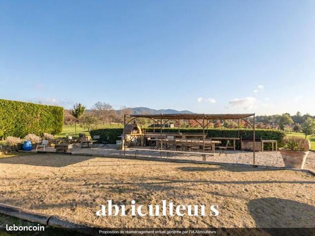 Maison 6 pièces 170 m²