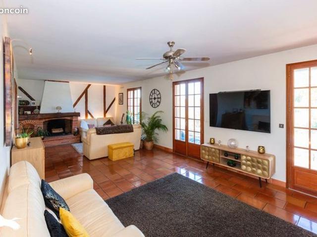 Maison 6 pièces 170 m²
