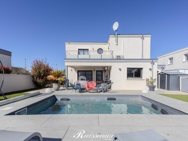 Maison 6 pièces 181 m²