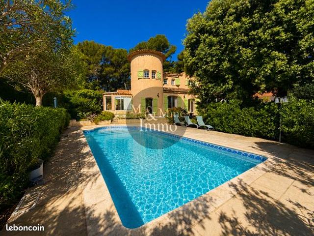 Maison 6 pièces 170 m²