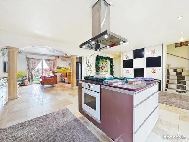 Maison 6 pièces 170 m²