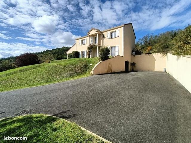 Maison 6 pièces 170 m²