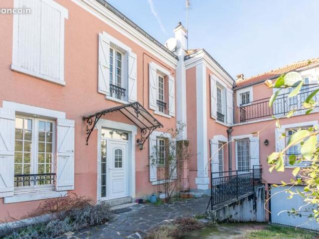 Maison 6 pièces 170 m²