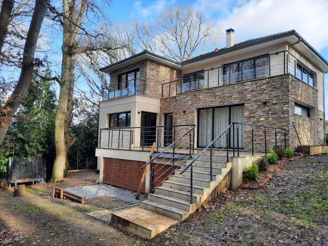 Maison 6 pièces 170 m²