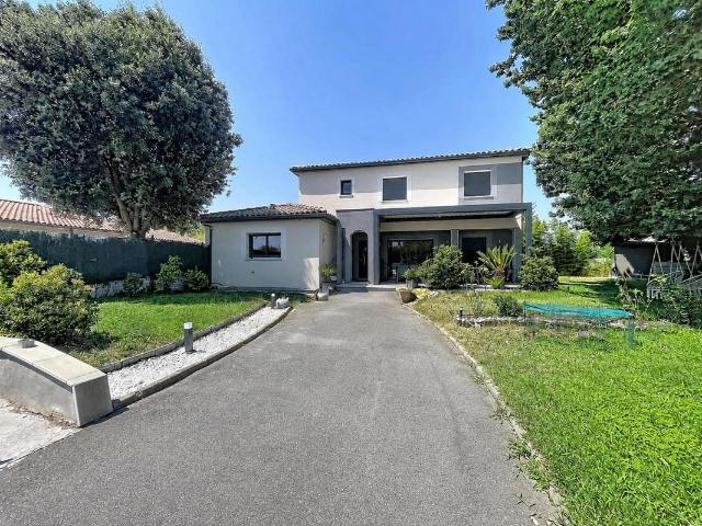 Maison 6 pièces 170 m²