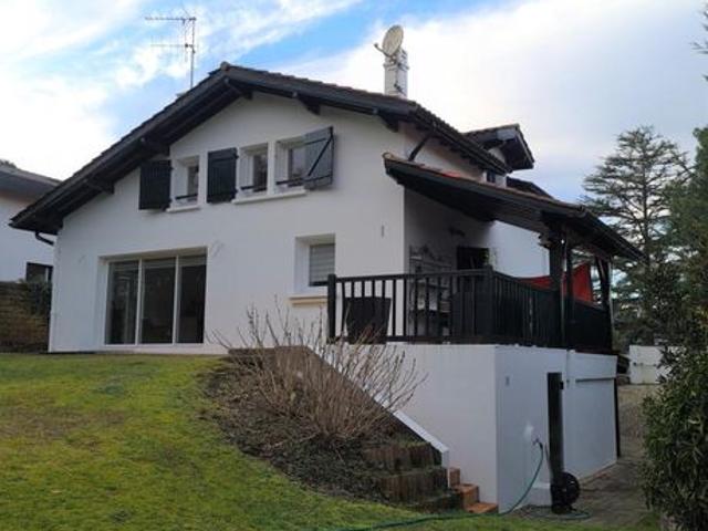 Maison 6 pièces 170 m²
