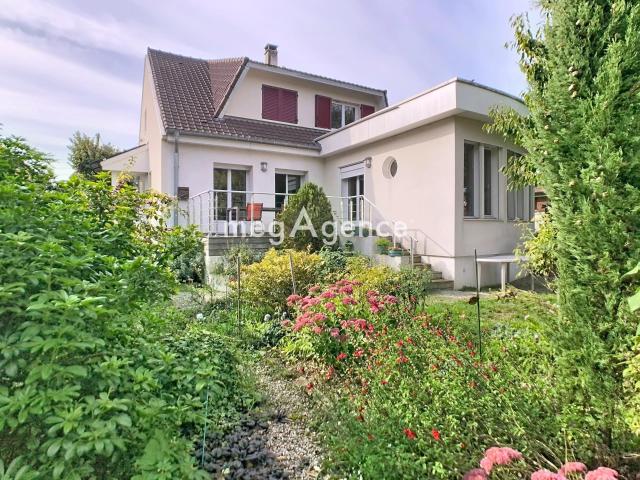 Maison 6 pièces 170 m²