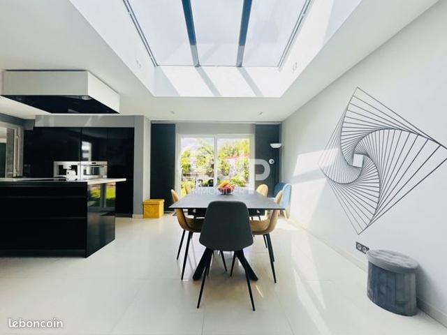 Maison 6 pièces 170 m²
